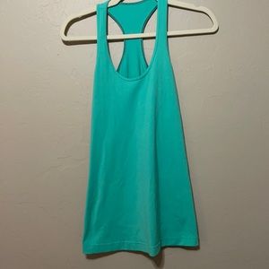 Lululemon tank size 8